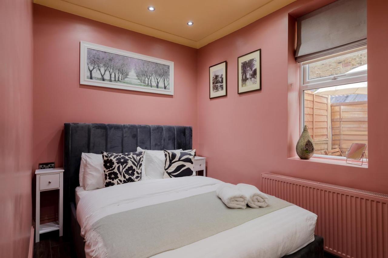 Central Stylish 2-Bed Apartment In London Bagian luar foto