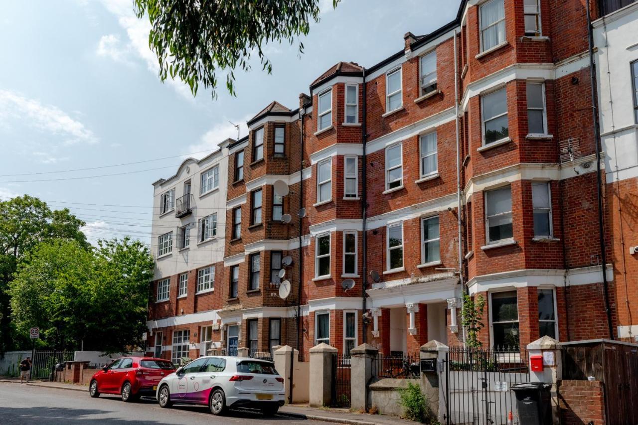 Central Stylish 2-Bed Apartment In London Bagian luar foto