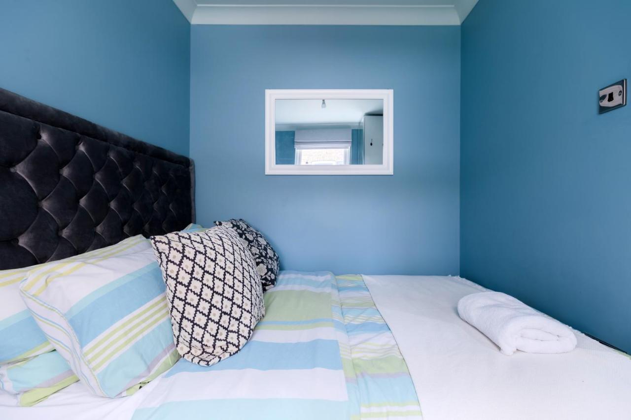 Central Stylish 2-Bed Apartment In London Bagian luar foto
